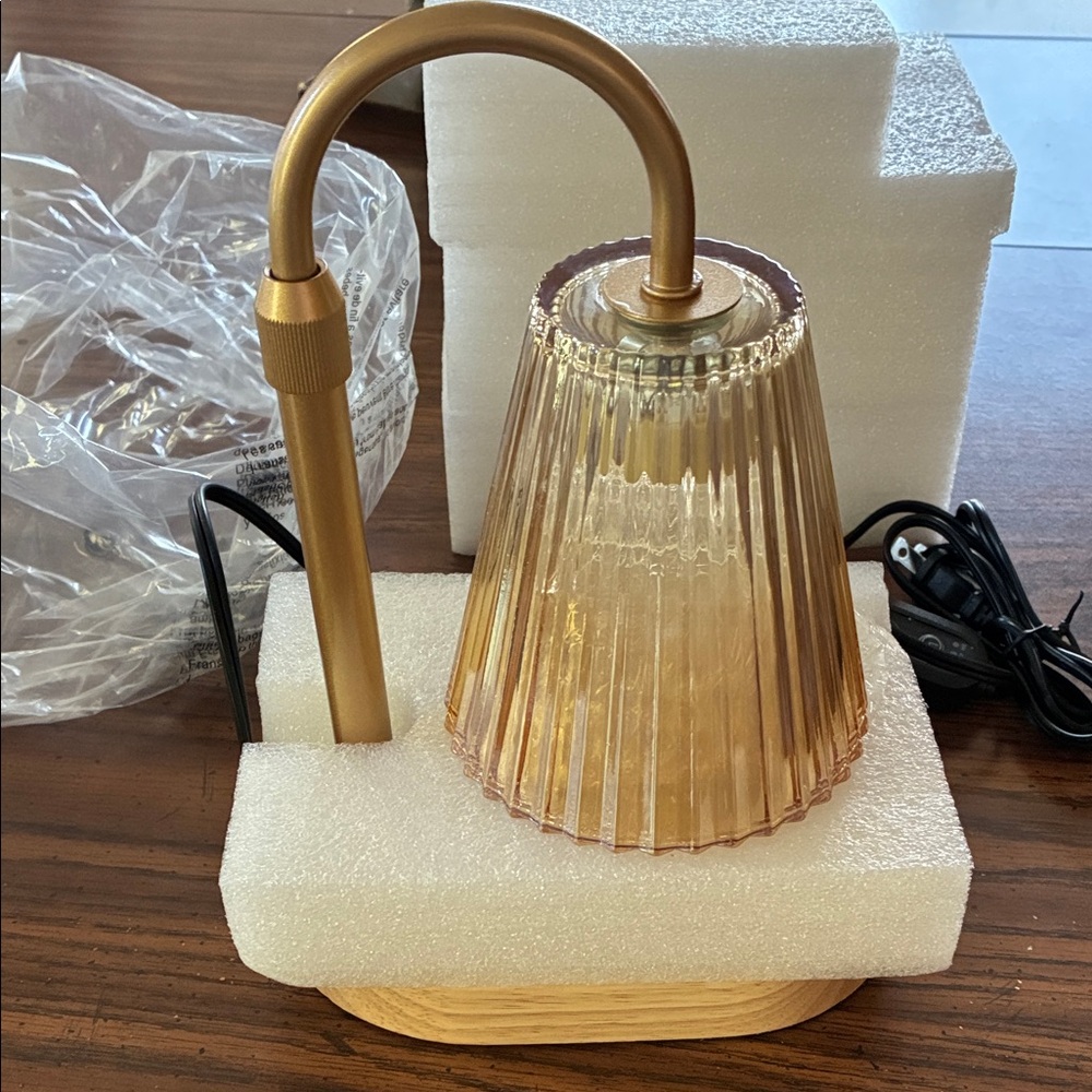 02:09 Candle Warmer Table Lamp